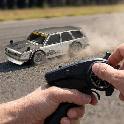 📢📢63 %  OFF !! ⏰1:24 Scale RC Drift Car with LED Lights
