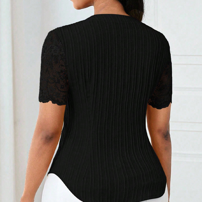 Damen-V-Ausschnitt-Bluse mit Spitze an den Ärmeln und Knopfleiste für den Sommer🌸 Mühelose Eleganz, alltäglicher Stil! 🌸