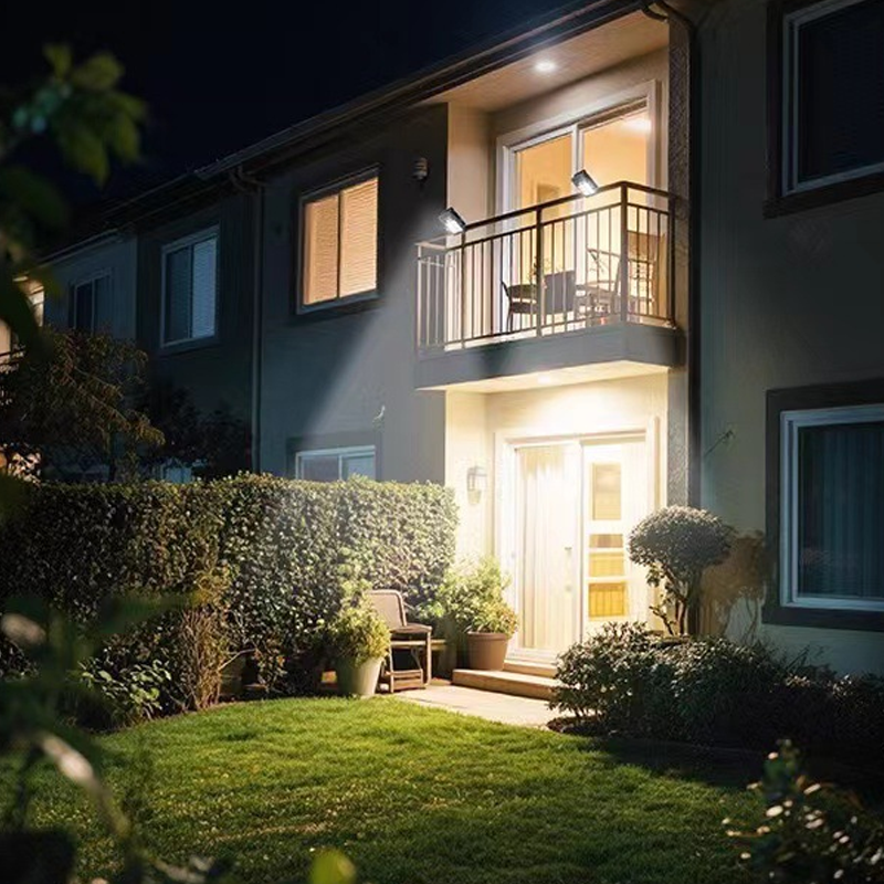 🌞 Solar Motion Sensor Clip Light – Eco-Friendly & Energy-Saving Outdoor Illumination 🌍💡