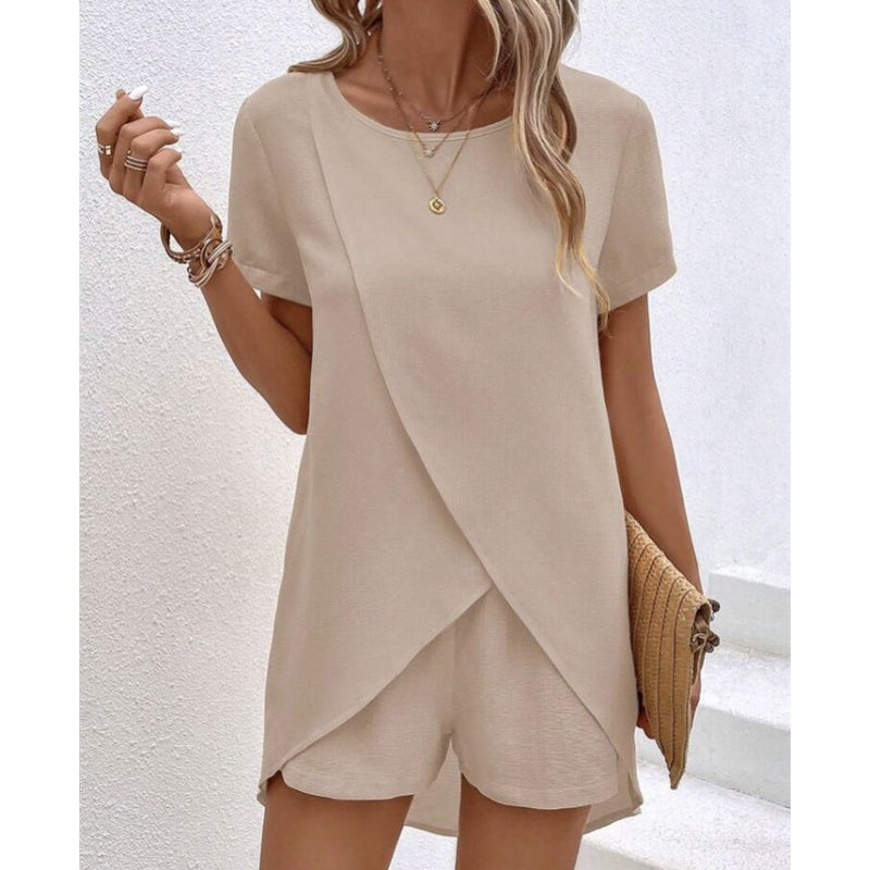 🌸Women's Solid Color Irregular Top & Shorts Two Piece Set - Stand out this summer✨