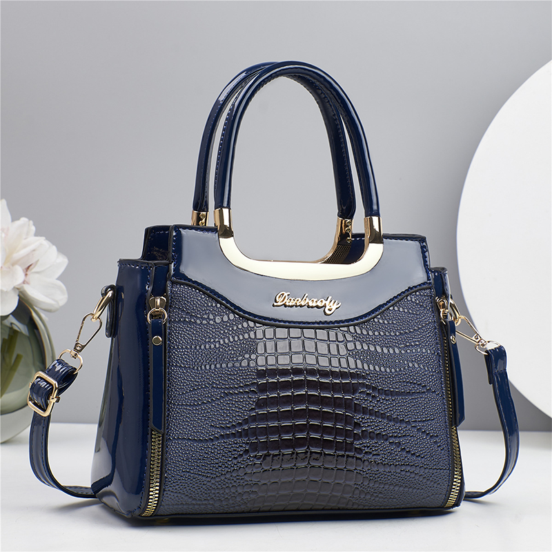 💎✨Women's Vintage Glossy Croc-Embossed Handbag – Chic, Spacious & Effortlessly Elegant