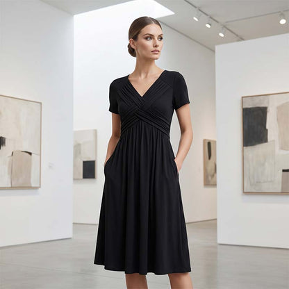 🔥 Zeitlich begrenzter Verkauf – Bis zu 50 % RABATT✨Damen V-Ausschnitt Wickelkleid mit Falten