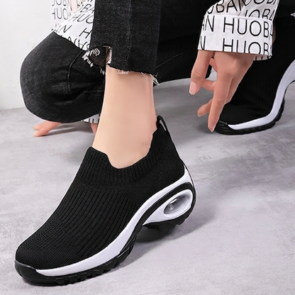✨Women's Slip-On Knit Mesh Running Shoes👟Step Into Comfort – On Platform Sneakers You’ll Love