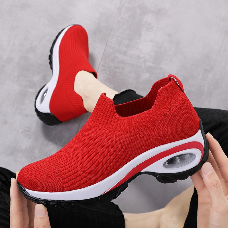 ✨Women's Slip-On Knit Mesh Running Shoes👟Step Into Comfort – On Platform Sneakers You’ll Love