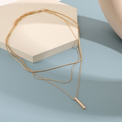 Elegant Multi Layered Necklace with Delicate Pendant🎁