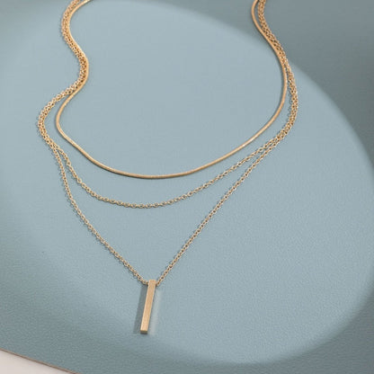 Elegant Multi Layered Necklace with Delicate Pendant🎁