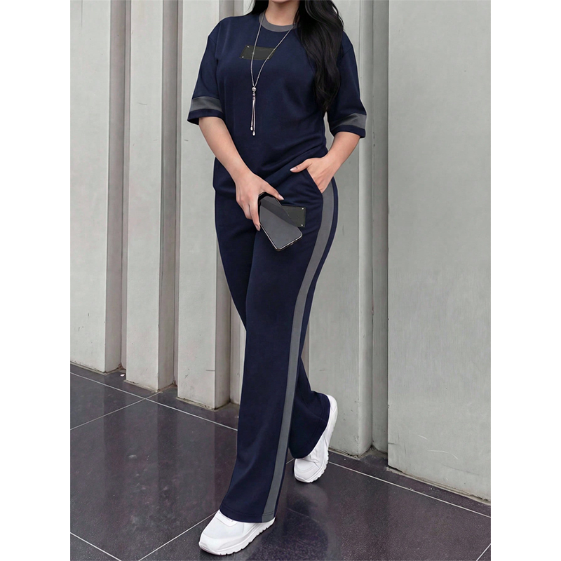 👕✨Women's Casual Two-Piece Lounge Set with Stripe Detail – Effortless Comfort & Sporty Style🔥
