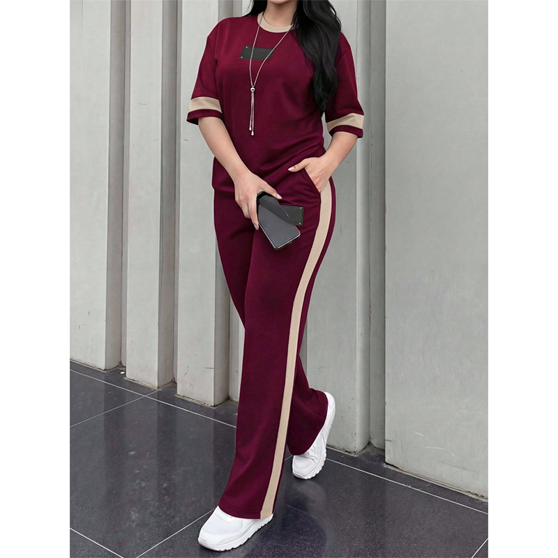 👕✨Women's Casual Two-Piece Lounge Set with Stripe Detail – Effortless Comfort & Sporty Style🔥