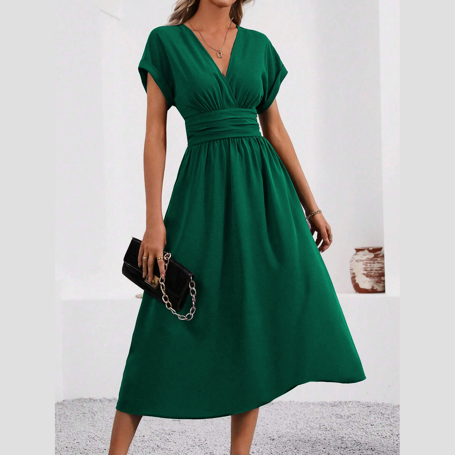 👗✨Damen-Kleid mit V-Ausschnitt, tailliert – vom Brunch bis zum Ausgehen 🔥