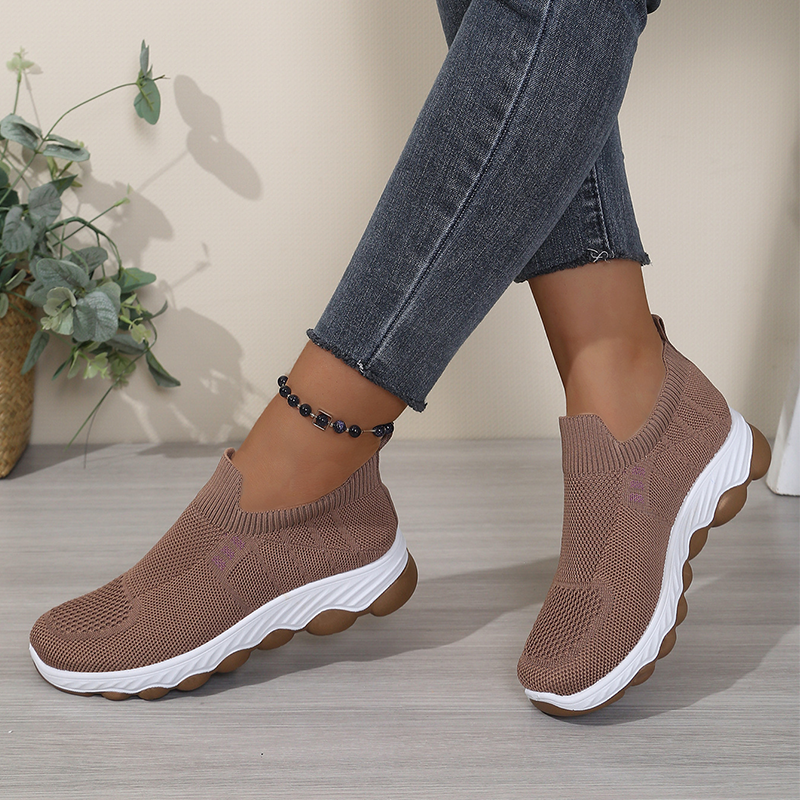 👟✨Women's Slip-On Breathable Walking Shoes– Lightweight Comfort Trainers For Everyday Wear ☁️