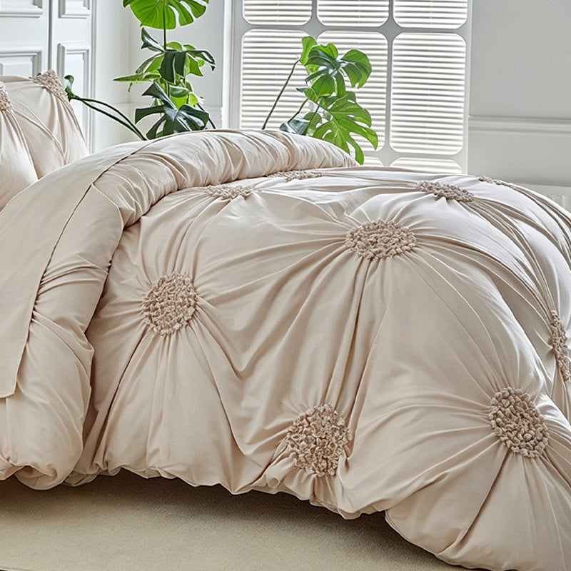 🎉 2026er Sale — Über 35.000 verkauft! 💞 Elegantes Bettbezug-Set mit Biesenfalten – Weich, stilvoll & für einen gemütlichen Schlafzimmer-Rückzugsort konzipiert 🛏️